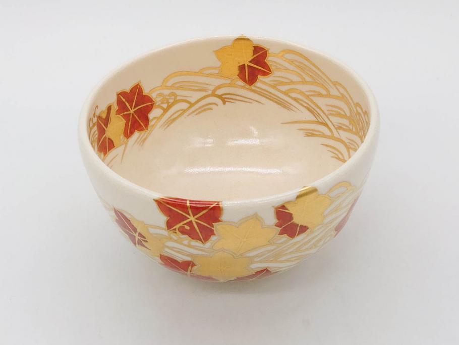 竜谷焼　宮川香雲　鵬雲斉書付　金彩色絵　約13cm　4.3寸　龍田川　紅葉の図が雅やかな茶碗(京焼、龍谷窯、和食器、抹茶碗、茶道具、茶器、共布、共箱付き、四寸三分)(R-077161)