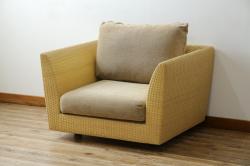 中古　美品　arflex(アルフレックス)　A・SOFA (エー・ソファ) HOLIDAYS(ホリデイズ)　本革(レザー)　水牛革を編み込んだ涼しげなデザインがおしゃれな一人掛けソファ(アームソファ、ラウンジソファ、1人掛け、1P)(定価約26万円)(R-080323)