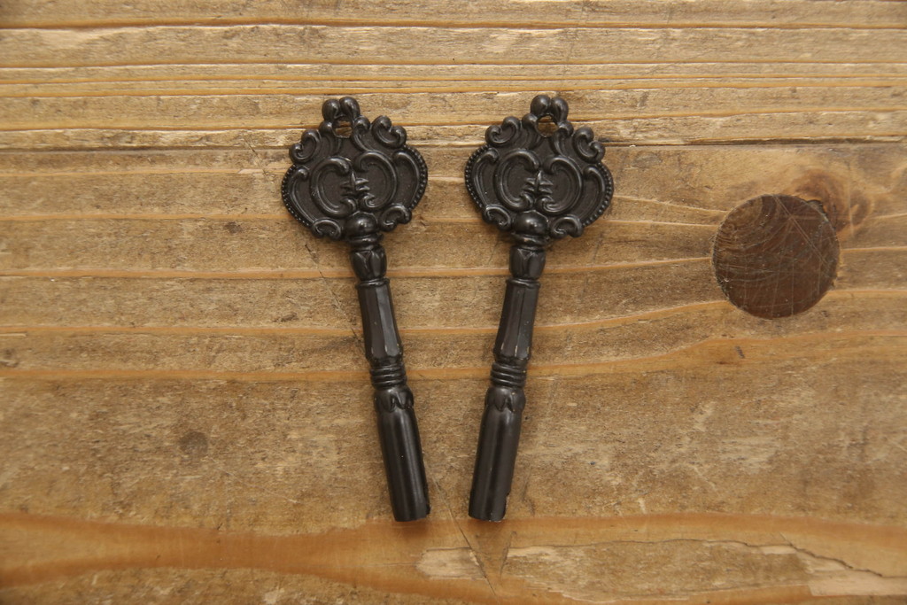 中古　美品　前面欅(ケヤキ)材　品のある佇まいが美しいローチェスト(ローボード、引き出し、衣装箪笥、和箪笥、整理タンス、収納たんす)(R-068924)