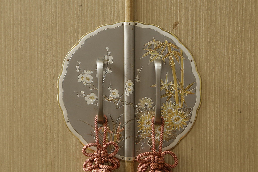 中古　伝統工芸士　松永修一作　柔らかな木の色味が魅力的な加茂総桐箪笥(胴丸、総桐たんす、衣装箪笥、着物箪笥、和タンス、引き出し)(R-076797)