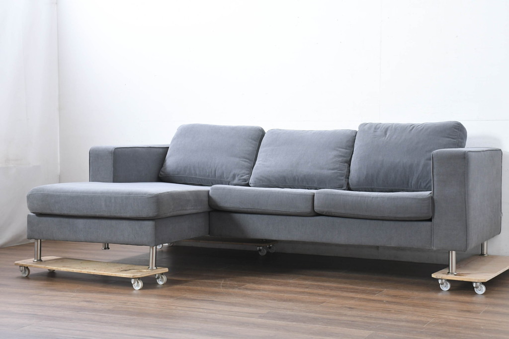 中古　美品　BoConcept(ボーコンセプト)　ゆったりとした座り心地が楽しめる落ち着いた色味のL字型ソファ(3人掛け、2人掛け、3P、2P、カウチソファ、コーナーソファ)(定価推定約40万円)(R-083238)