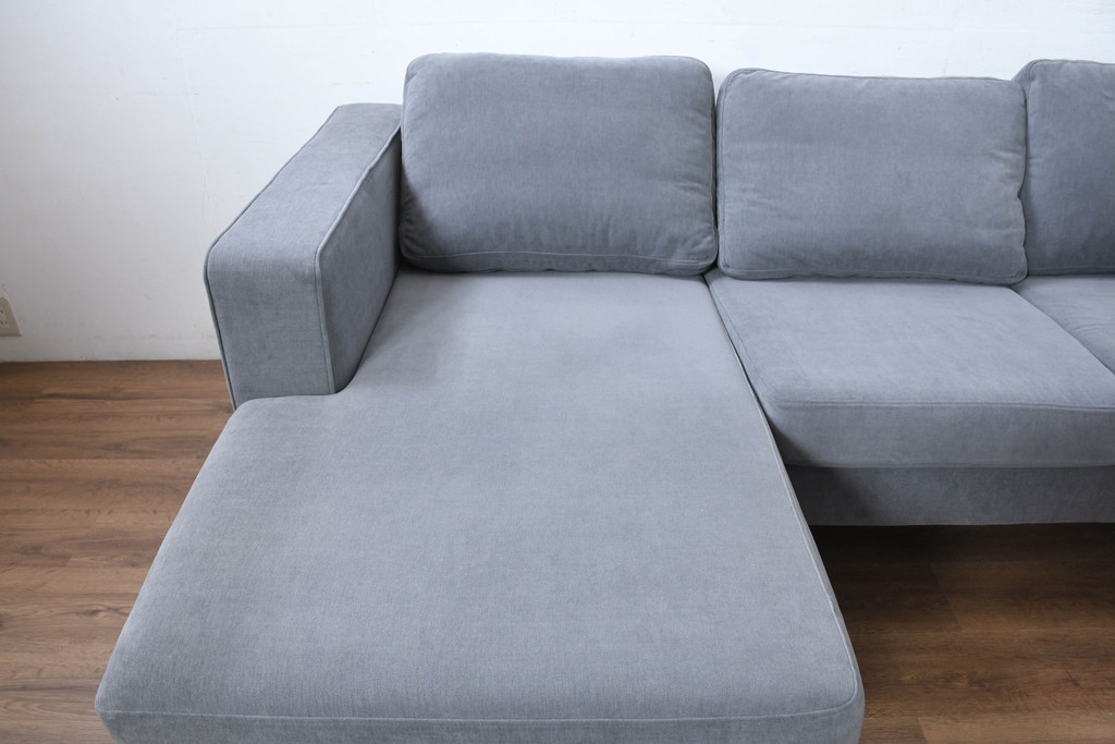中古　美品　BoConcept(ボーコンセプト)　ゆったりとした座り心地が楽しめる落ち着いた色味のL字型ソファ(3人掛け、2人掛け、3P、2P、カウチソファ、コーナーソファ)(定価推定約40万円)(R-083238)