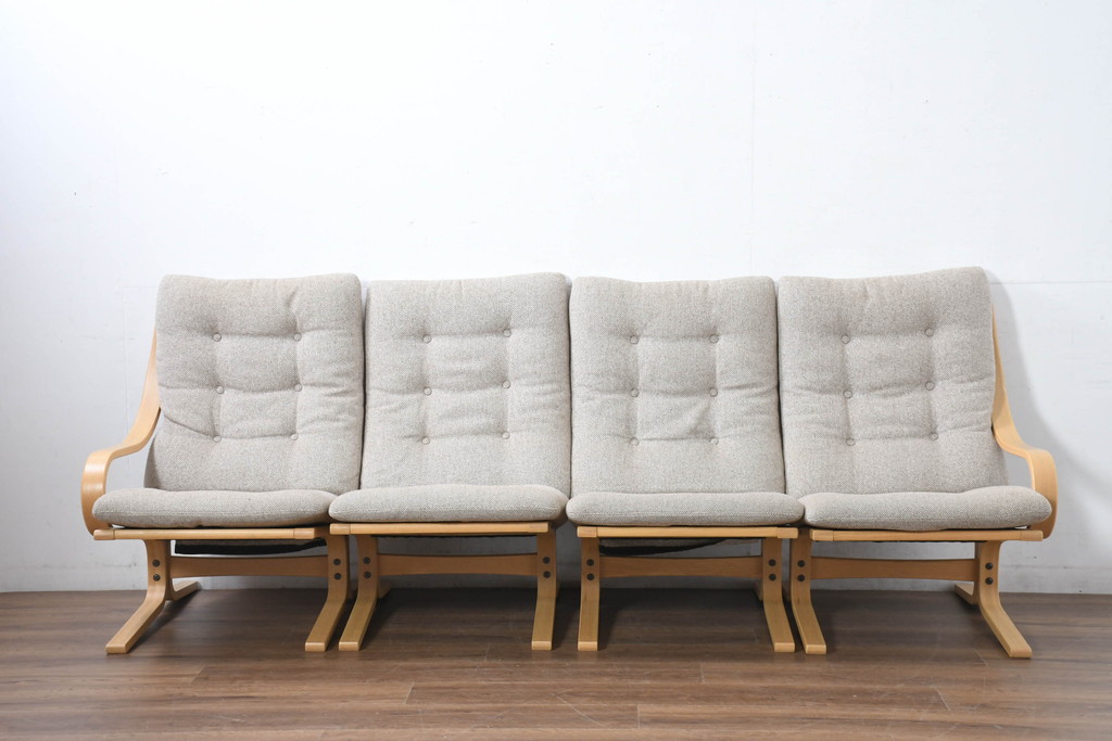 中古　FUJI FURNITURE(冨士ファニチア)　Agio(アージオ)　組み替え自由　シンプルモダンな4人掛けソファ(4P、3P、2P、ファミリーソファ、リビングソファ、分解可能、フジファニチャー、フジファニチュア)(R-083227)