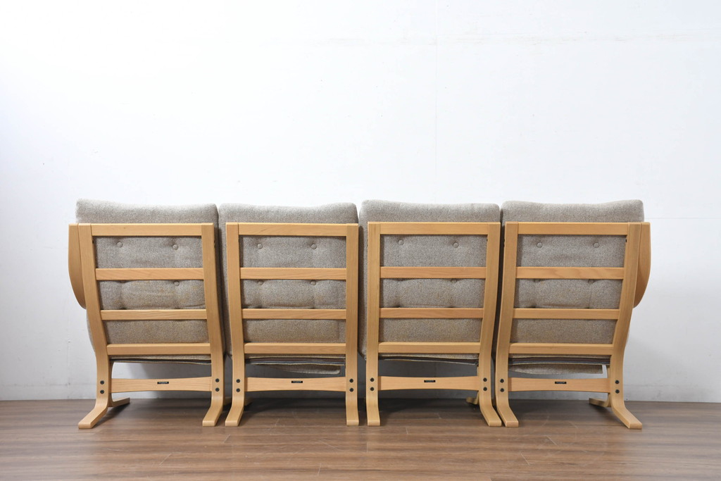 中古　FUJI FURNITURE(冨士ファニチア)　Agio(アージオ)　組み替え自由　シンプルモダンな4人掛けソファ(4P、3P、2P、ファミリーソファ、リビングソファ、分解可能、フジファニチャー、フジファニチュア)(R-083227)