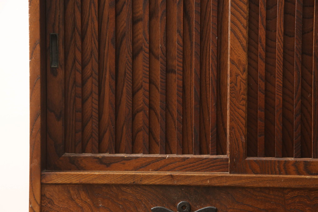 中古　美品　伝統民芸　岩谷堂箪笥　特注品　すっきりと洗練された佇まいの茶棚(食器棚、茶箪笥、収納棚、戸棚)(R-070125)