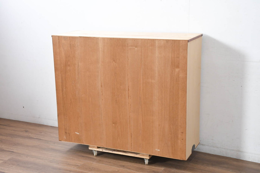 中古　美品　衣装盆付き　桑材のアクセントが美しい気品漂う桐箪笥・上段(桐たんす、衣装箪笥、収納箪笥、着物箪笥、和タンス、サイドボード、サイドキャビネット)(R-082620)