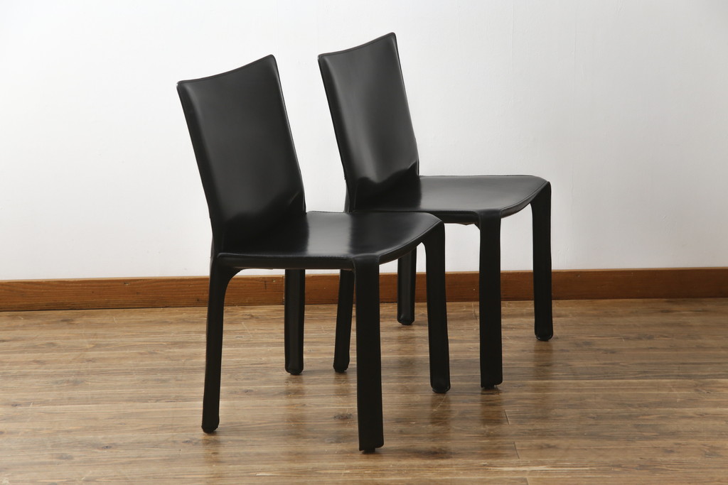 中古　Cassina(カッシーナ)　412　CAB(キャブ)　MARIO BELLINI(マリオベリーニ)　ブラック(黒)　シンプルモダンな空間づくりに活躍するアームレスチェア2脚セット(ダイニングチェア、椅子、イス)(定価2脚で約48万円)(R-068580)