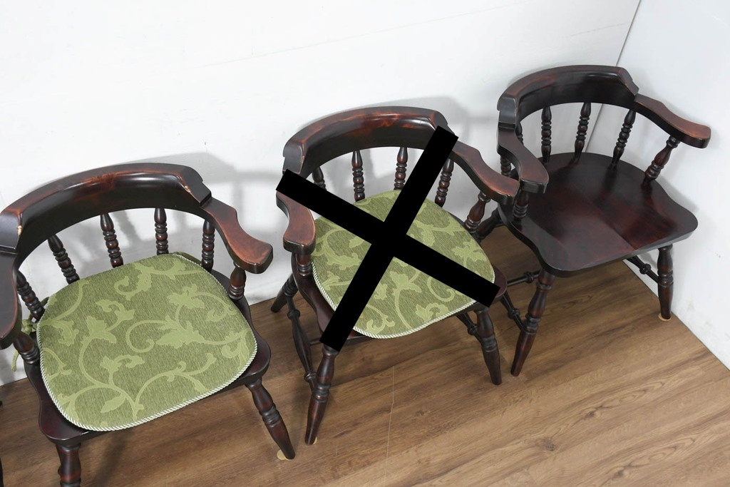 中古　美品　国産職人手作り　カバ材　品でクラシカルな佇まいがお洒落なキャプテンチェア4脚セット(アームチェア、ダイニングチェア、板座チェア、椅子、イス、バラ売り可能)(R-084236)