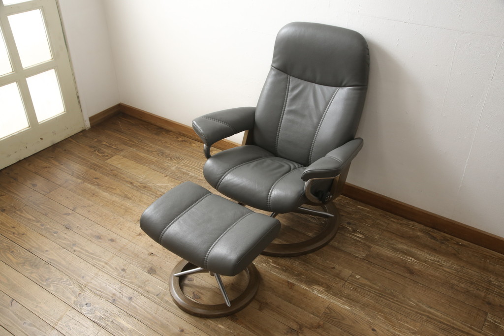 中古　美品　EKORNES(エコーネス)　本革　高級感ある佇まいが魅力的なストレスレスチェア+オットマンのセット(定価約30万円)(リクライニングチェア、アームチェア、一人掛けソファ、1P)(R-058204)