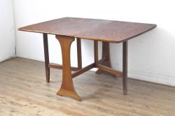 イギリスビンテージ　チーク材　G-PLAN(ジープラン)　スタイリッシュなデザインのバタフライテーブル(エクステンションテーブル、ダイニングテーブル、2人掛け、4人掛け、食卓、ヴィンテージ)(R-063455)