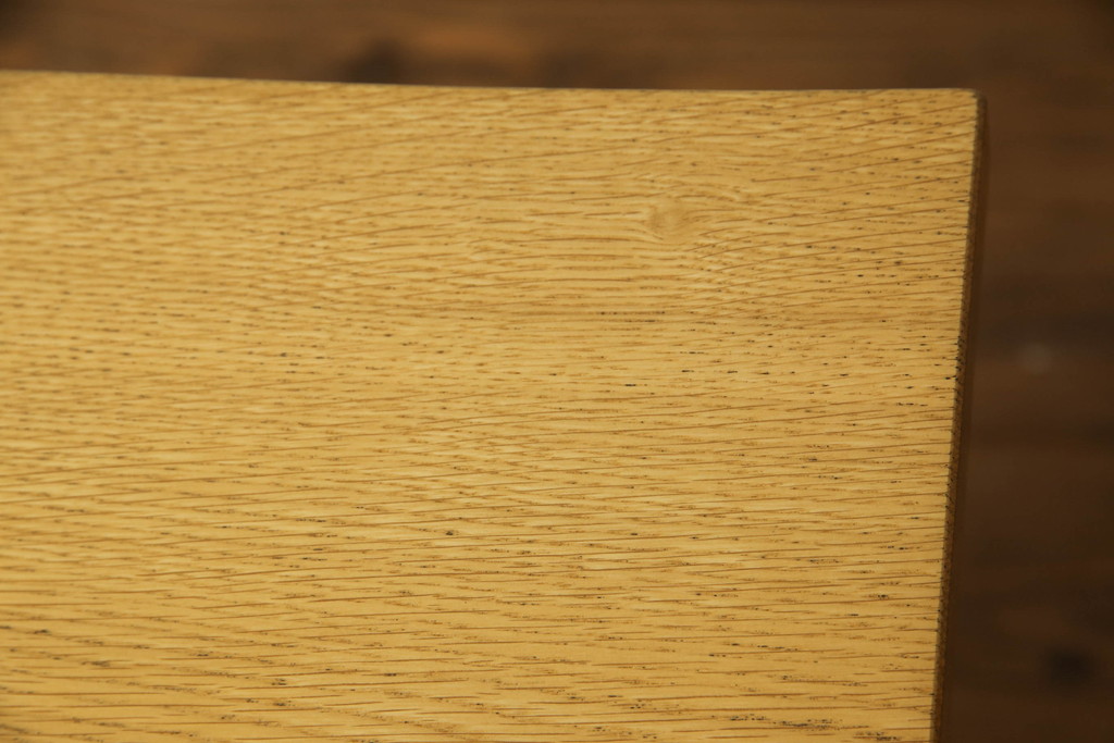 中古　北海道旭川家具　匠工芸　バン(BAN)　重厚感のある佇まいが魅力的な無垢ナラ材のダイニングテーブル(4人掛け、6人掛け、食卓、作業台)(定価約40万円)(R-066812)