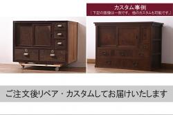 【セミオーダー家具実例】キャビネットに高品質リペアを施しました。上下段2分割になるよう真ん中の位置に棚受けを取り付け、ヒノキ無垢材で新規製作した取り外し可能な棚板を設置しました。(収納棚、戸棚)