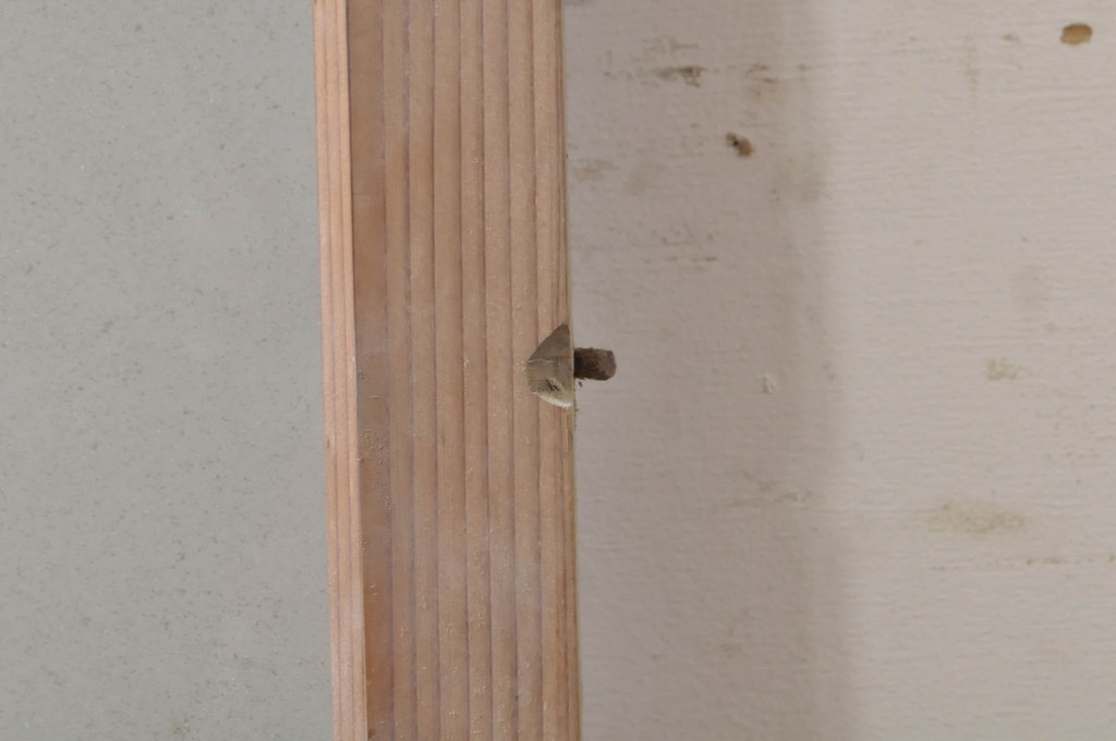 アンティーク建具　どこか懐かしい雰囲気を醸し出す素朴なガラス窓1枚(木製扉)(R-068297)