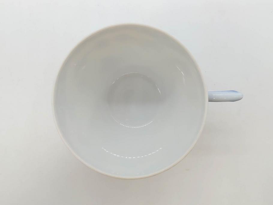 デンマーク　ROYAL COPENHAGEN(ロイヤルコペンハーゲン)　ブルーフルーテッド　プレイン・ハーフレース　エレガントなティータイムを演出するカップ&ソーサー3客・シュガーボウルセット(コーヒー、ティーカップ、シュガーポット、C&S、洋食器)(R-077097)
