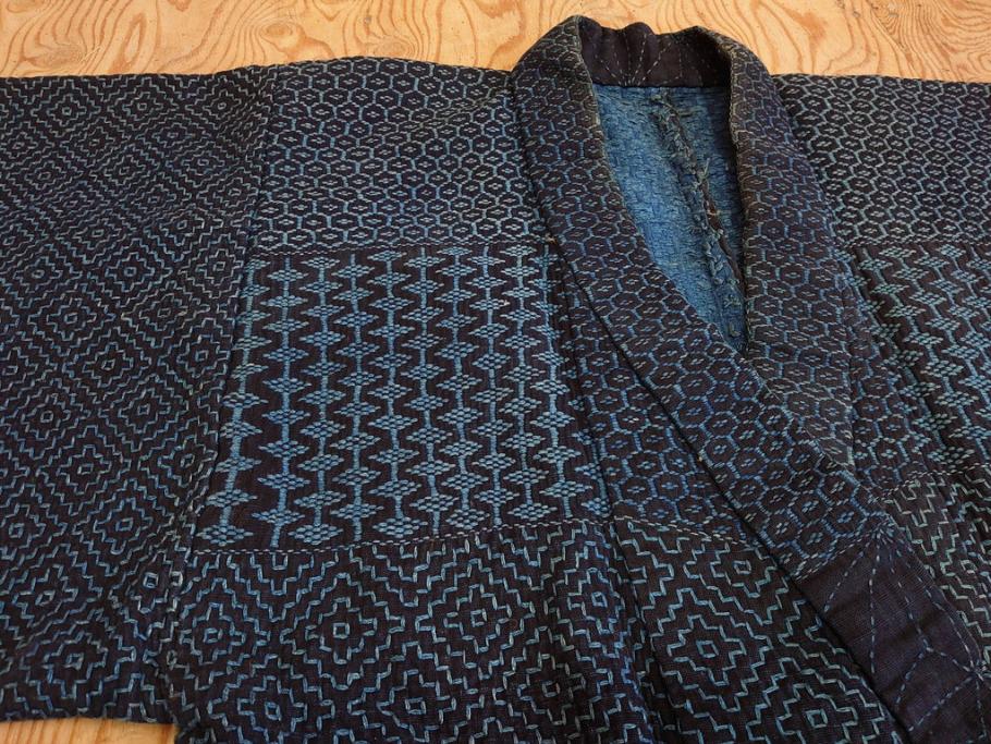 江戸～明治　時代物　刺子半纏　着物(アイヌ?、木綿、古布、古着物、野良着、藍染、刺し子、リメイク、衣装、Japanese KIMONO)(R-077224)
