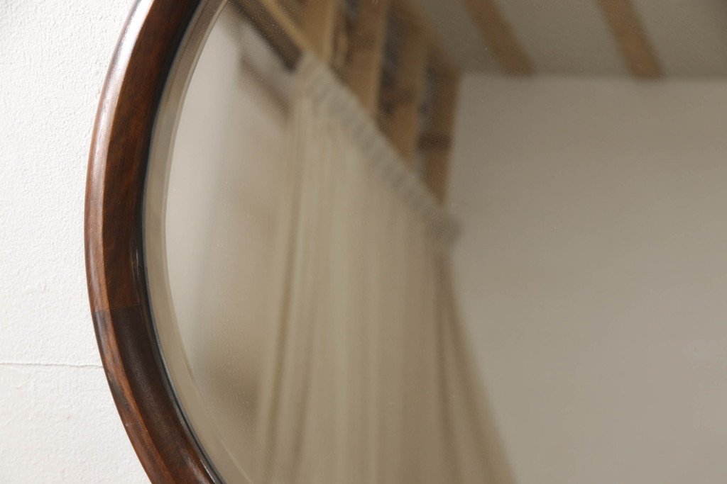 中古　美品　松本民芸家具　西洋アンティークのような雰囲気を感じさせる、丸型一面鏡のドレッサー(鏡台、ミラー)(定価約43万円)(R-063450)