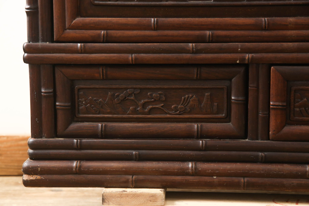 和製ビンテージ　花梨(カリン)材　扉と引き出しがリバーシブル仕様のユニークな飾り棚(戸棚、収納棚、ヴィンテージ)(R-063451)