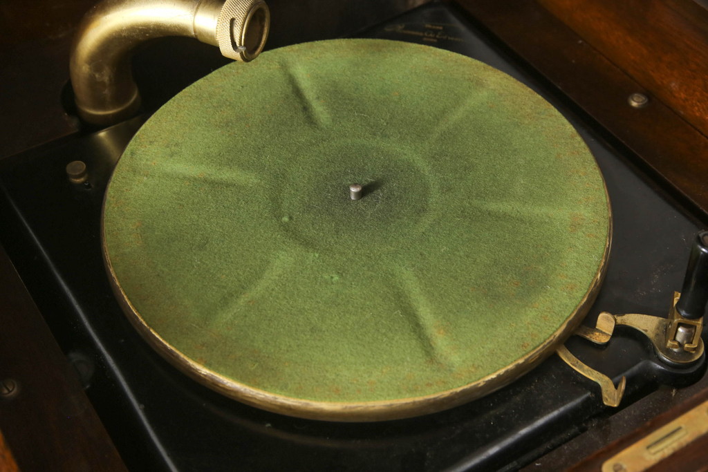 アメリカアンティーク　激レア　希少　エジソン社　チッペンデールC-19型　エジソンディスク フォノグラフ(EDISON DISC PHONOGRAPH)　ディスク式蓄音機(レコードプレイヤー、エジソン研究所モデル)(R-069995)