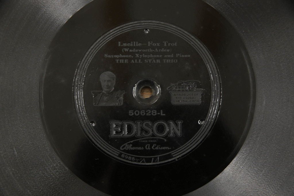 アメリカアンティーク　激レア　希少　エジソン社　チッペンデールC-19型　エジソンディスク フォノグラフ(EDISON DISC PHONOGRAPH)　ディスク式蓄音機(レコードプレイヤー、エジソン研究所モデル)(R-069995)