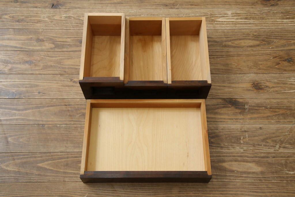 中古　美品　松本民芸家具　#309型一面鏡　品のあるシックな色合いがクラシカルな雰囲気を醸し出すドレッサー(鏡台、化粧台、ミラー)(定価約37万円)(R-064201)