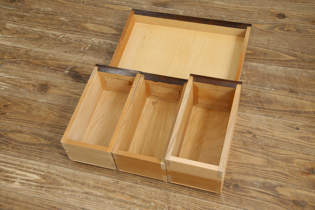 中古　美品　松本民芸家具　#309型一面鏡　品のあるシックな色合いがクラシカルな雰囲気を醸し出すドレッサー(鏡台、化粧台、ミラー)(定価約37万円)(R-064201)
