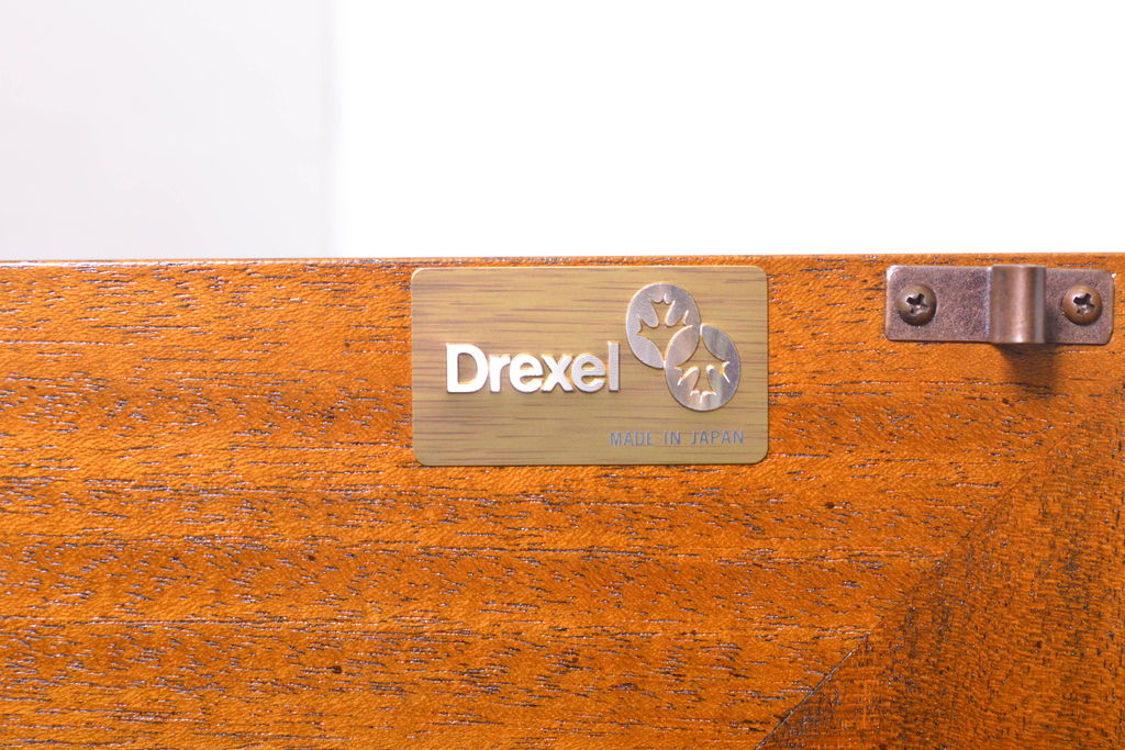 中古　DREXEL HERITAGE(ドレクセルヘリテイジ)　FRANCESCA(フランチェスカ)　マホガニー材　クラシカルな佇まいが美しいサイドボード(クレデンザ、クリデンザ、収納棚、戸棚、サイドキャビネット、リビングボード)(R-061994)