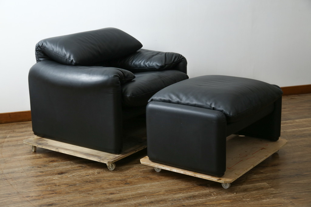 中古　美品　Cassina(カッシーナ)　675　MARALUNGA(マラルンガ)　本革(レザー)　洗練されたモダンデザインと極上の座り心地を兼ね備えた1人掛けソファ+オットマンのセット(ハイバック/ローバック、アームソファ、チェア、椅子、イス、一人掛け、1P、フットスツール)(定価約150万円)(R-084130)