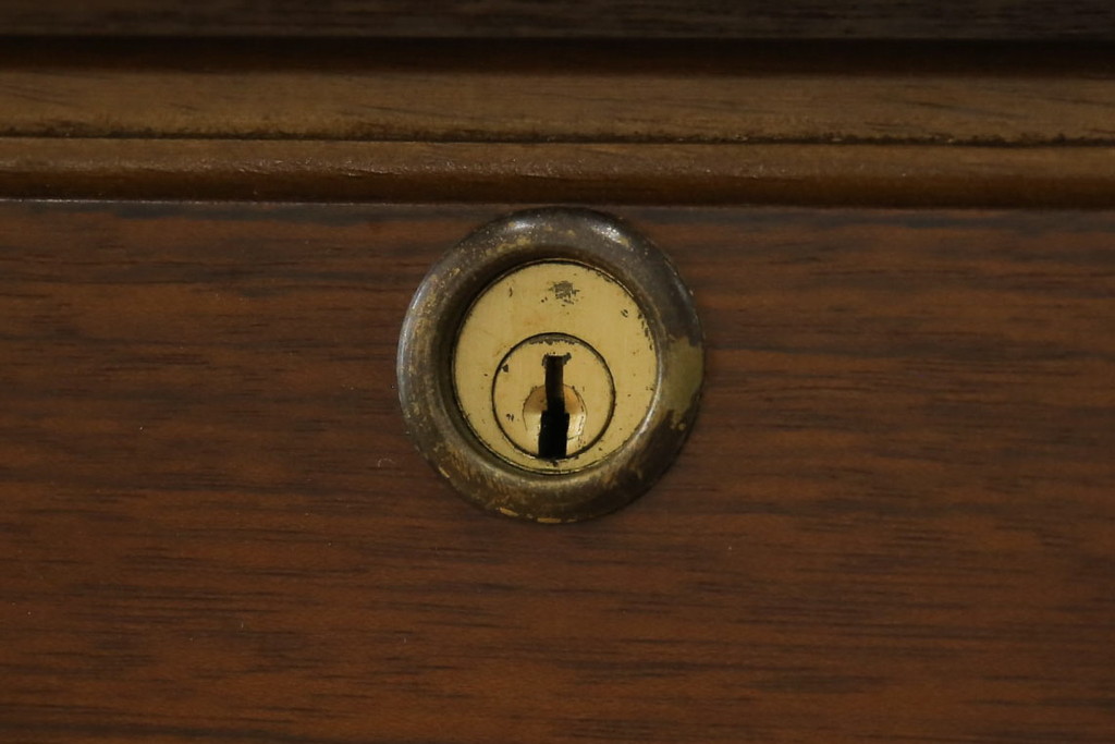 中古　美品　カリモク家具(karimoku)　COLONIAL(コロニアル)シリーズ　カントリースタイルのお部屋作りにおすすめのおしゃれな両袖机(在宅ワーク用、在宅用ワークデスク、書斎机)(定価約27万円)(R-081788)