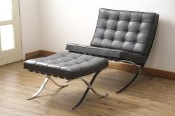 【買取】ノル/ノール(Knoll)のバルセロナチェア(Barcelona chair)+オットマンを買取ました。(チェア定価約120万円、オットマン定価約60万円)