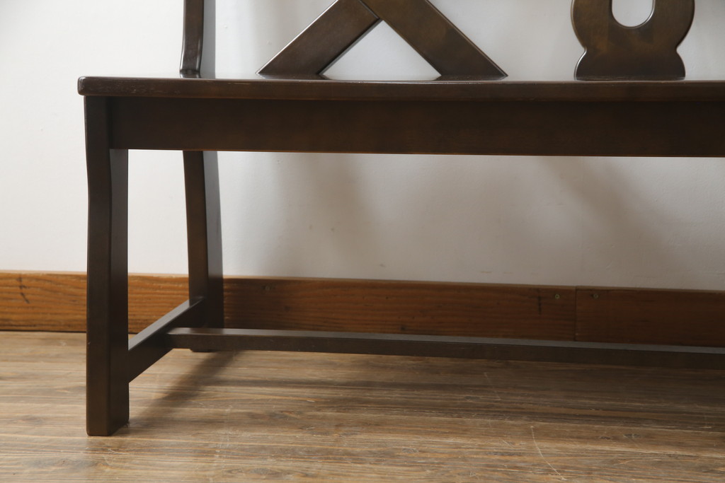 中古　希少な絶版品　カリモク家具(karimoku)　ルスティック(RUSTIC)　カントリースタイルの空間づくりにおすすめな2人掛けベンチ(長椅子、板座チェア)(R-073943)