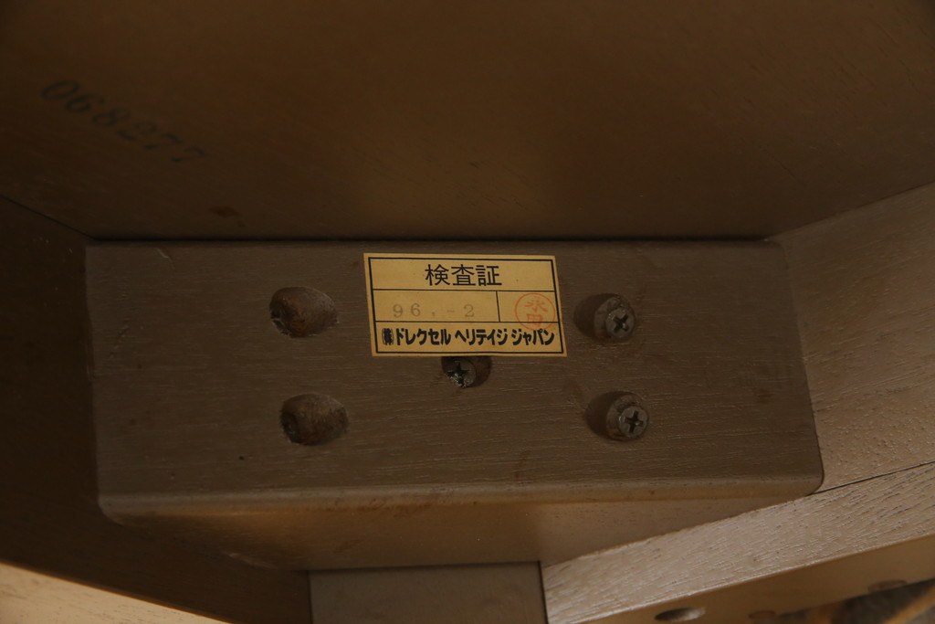 中古　DREXEL HERITAGE(ドレクセルヘリテイジ)　Triune(トライユン)　洗練された佇まいが美しいダイニングテーブル(食卓、4人掛け、6人掛け)(R-077367)