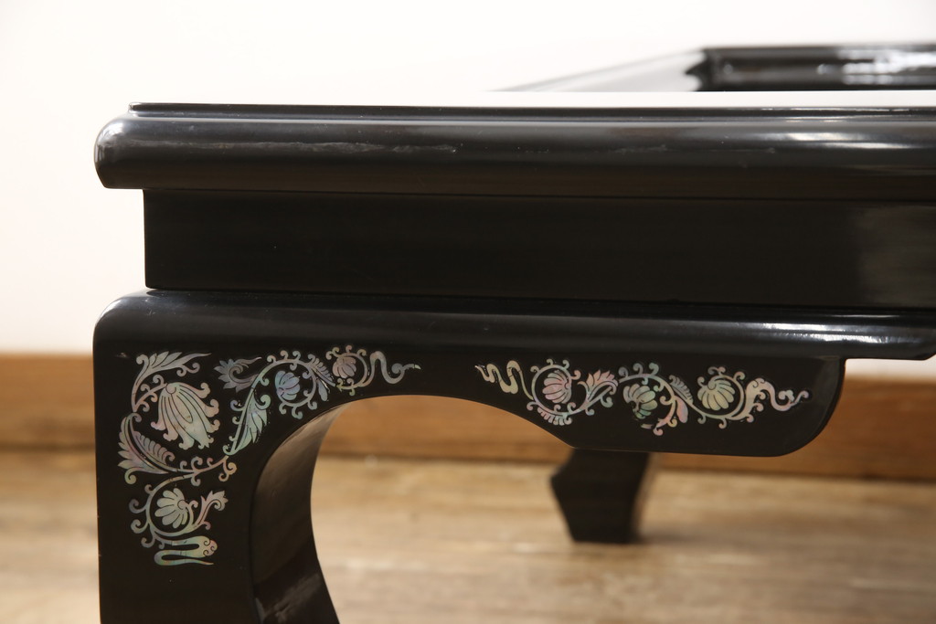 中古　美品　まるで美術品のような螺鈿細工が美しい漆塗り座卓(ローテーブル)(R-058710)