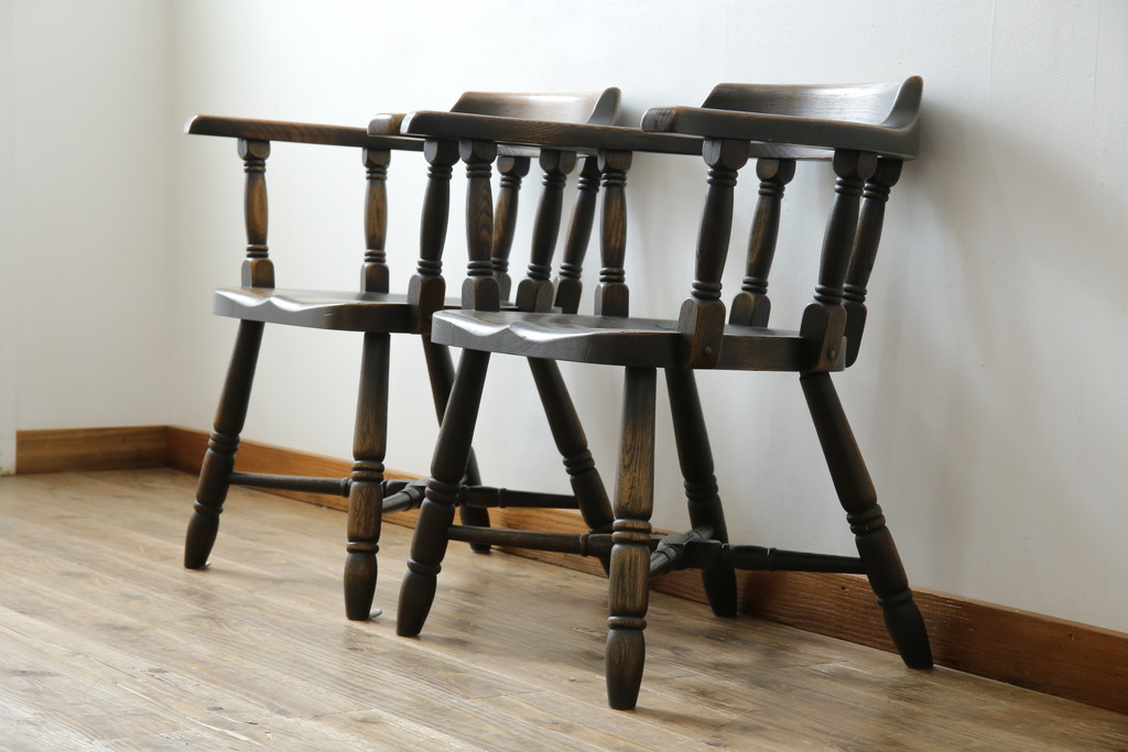 中古　超美品　高級品　飛騨産業　PROVINCIAL(プロヴィンシャル・プロビンシャル)　キツツキ　スモーカーズボウチェア2脚セット(アームチェア、板座チェア、ダイニングチェア、バラ売り可能)(定価2脚で約47万円)(R-083672)