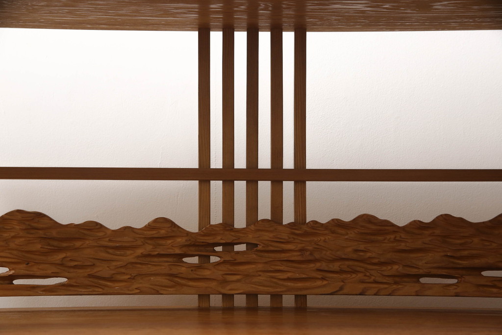 中古　民芸家具　屋久杉　品のある佇まいが上質な和の空間にピッタリな茶棚(収納棚、飾り棚、サイドボード)(R-054617)