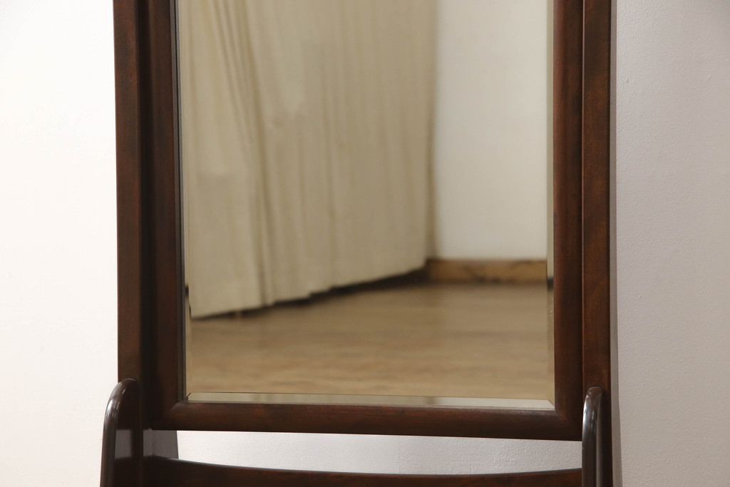 中古　美品　松本民芸家具　シンプルながら品の良い佇まいが魅力のD型姿見(スタンドミラー、鏡)(定価約14万8千円)(R-064010)