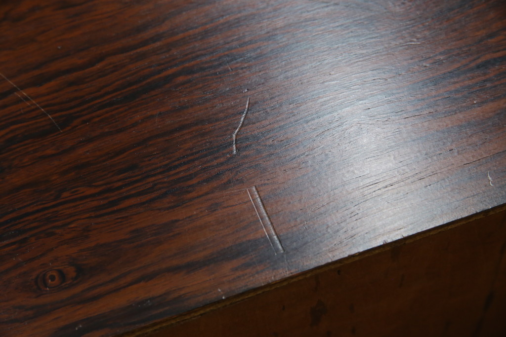 北欧ビンテージ　1950年〜60年頃!IKEAの創業当時のお品!!　スウェーデン　IKEA(イケア)　Erik Worts(エリック・ワーツ)デザイン　Ladoga(ラドガ)　ローズウッド材　北欧スタイルの空間づくりにおすすめのサイドボード(リビングボード、収納棚、戸棚、サイドキャビネット、ヴィンテージ)(R-076830)