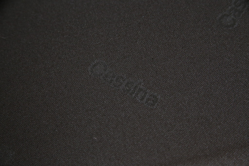中古　美品　Cassina(カッシーナ)　MARALUNGA(マラルンガ)　本革(レザー)　高級感漂う佇まいが魅力の2人掛けワイドソファ(2P、二人掛け、2.5人掛け)(定価約173万円)(R-074949)