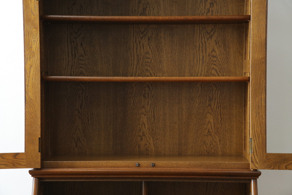 中古　美品!!　北海道旭川 近藤工芸　Solid Furniture OAK (ソリッドファニチャー オーク)　オーク材　クラシカルで上品な佇まいのビューローブックケース(ライティングビューロー、簿記机、本箱、本棚、飾り棚、収納棚、戸棚、ワークデスク、在宅用、在宅ワーク用)(R-082612)