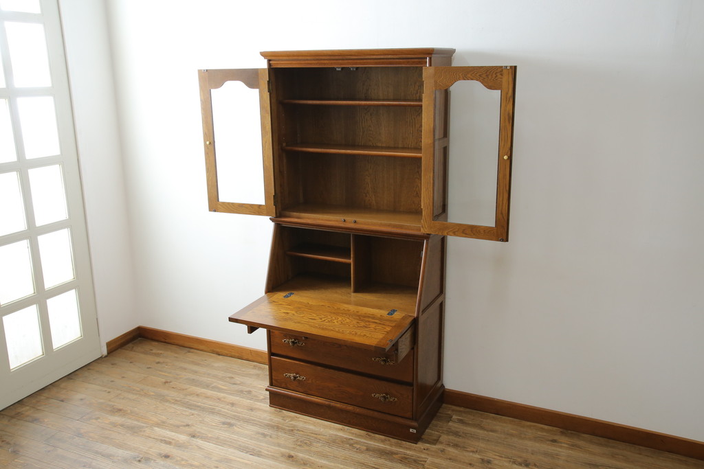 中古　美品!!　北海道旭川 近藤工芸　Solid Furniture OAK (ソリッドファニチャー オーク)　オーク材　クラシカルで上品な佇まいのビューローブックケース(ライティングビューロー、簿記机、本箱、本棚、飾り棚、収納棚、戸棚、ワークデスク、在宅用、在宅ワーク用)(R-082612)
