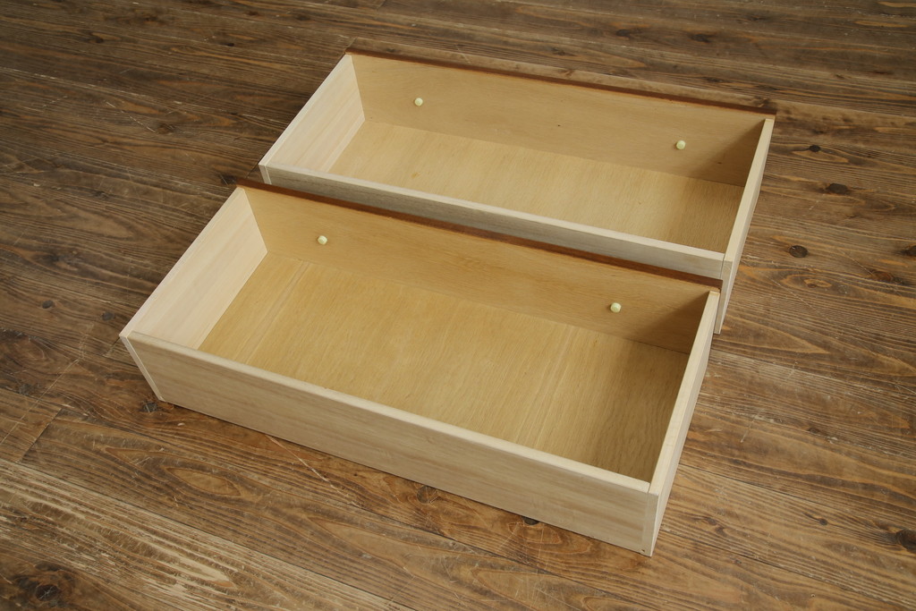 中古　美品!!　北海道旭川 近藤工芸　Solid Furniture OAK (ソリッドファニチャー オーク)　オーク材　クラシカルで上品な佇まいのビューローブックケース(ライティングビューロー、簿記机、本箱、本棚、飾り棚、収納棚、戸棚、ワークデスク、在宅用、在宅ワーク用)(R-082612)