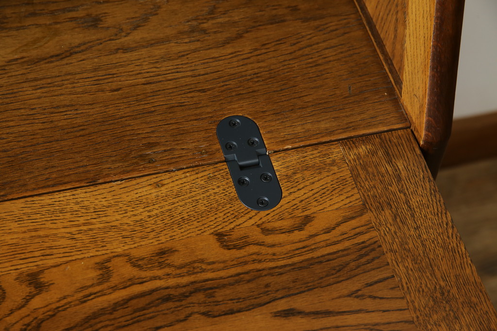中古　美品!!　北海道旭川 近藤工芸　Solid Furniture OAK (ソリッドファニチャー オーク)　オーク材　クラシカルで上品な佇まいのビューローブックケース(ライティングビューロー、簿記机、本箱、本棚、飾り棚、収納棚、戸棚、ワークデスク、在宅用、在宅ワーク用)(R-082612)