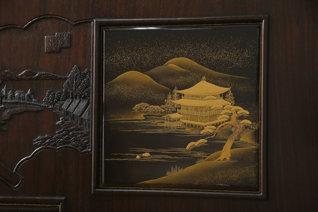 中古　超美品!!　最高級　伝統工芸品　大阪唐木指物　好斉作　蒔絵入り　漆塗り　中澤唐木　紫檀(シタン)材　和の空間を引き立てる輪島塗りの衝立て(仕切り、パーテーション、つい立て、衝い立て)(定価約200万円)(R-071411)