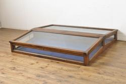 中古　美品　欅(ケヤキ)材　美しい木目と梅の彫刻が目を引く八尺サイズの茶箪笥(茶たんす、茶タンス、茶棚、飾り棚、収納棚、戸棚)(定価約120万円)(R-080790)