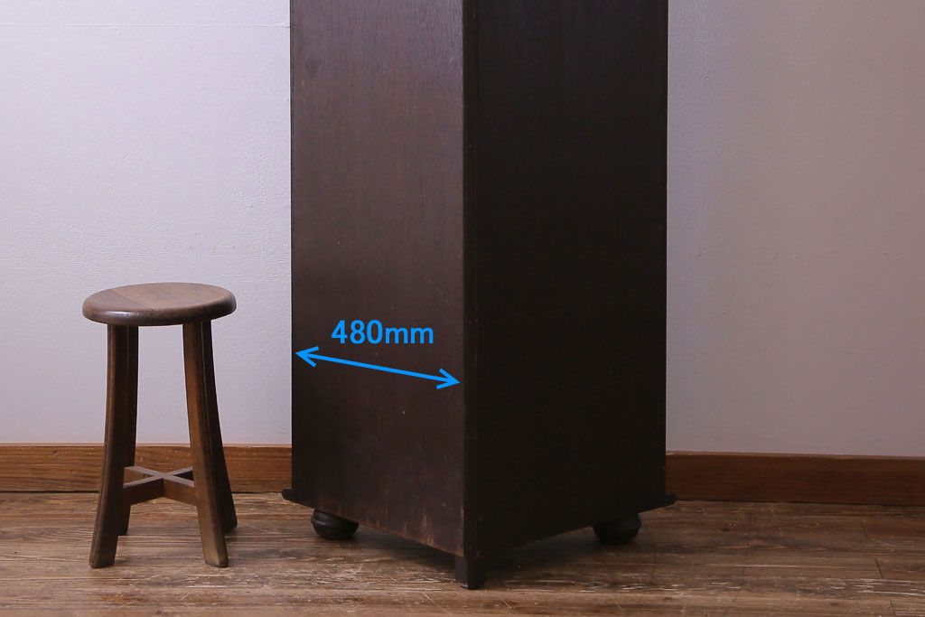 ビンテージ家具　イギリスヴィンテージ　オーク材　菱形のステンドグラスがおしゃれなコーナーキャビネット(飾り棚、収納棚、戸棚)
