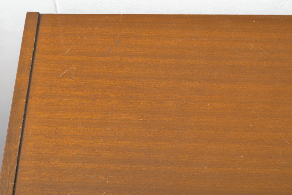 イギリスビンテージ　レア品　希少モデル!　nathan(ネイサン)社　スタイリッシュなサイドボード(サイドキャビネット、リビングボード、収納棚、戸棚、引き出し、ヴィンテージ、北欧)(R-063500)