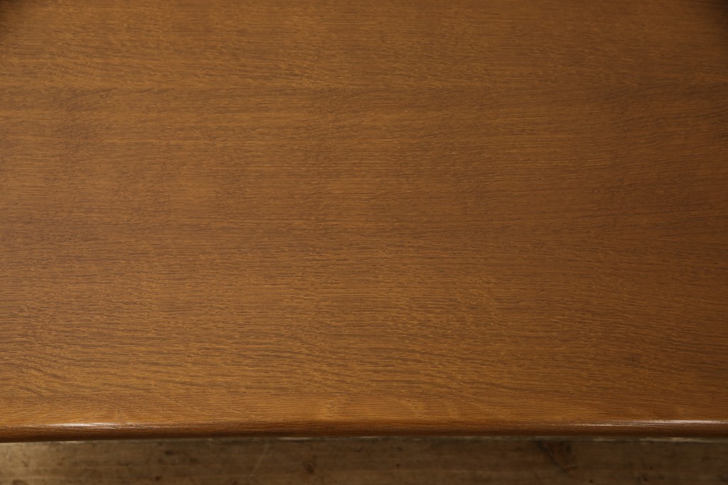 中古　デンマーク家具　Hans J Wegner(ハンス・J・ウェグナー)　GETAMA(ゲタマ)　洗練されたスタイリッシュさが魅力的なセンターテーブル(コーヒーテーブル、リビングテーブル)(R-051650)