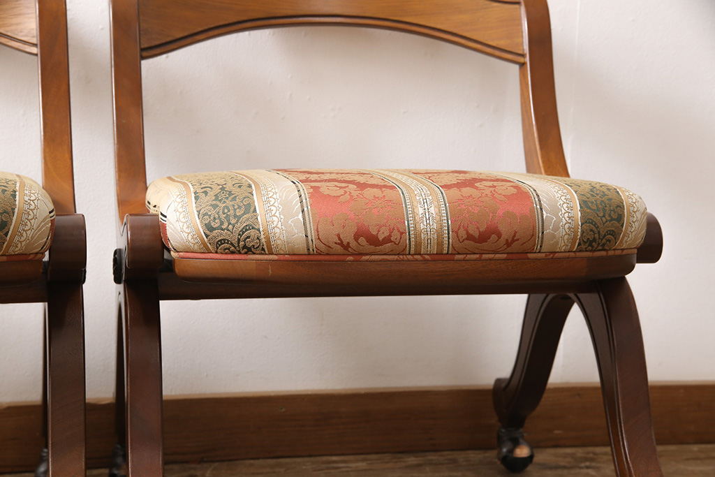 中古　美品　DREXEL HERITAGE(ドレクセルヘリテイジ)　光沢のあるファブリックが高級感を醸し出すキャスター付きダイニングチェア2脚セット(イス、椅子)(定価2脚で約40万円)(R-053458)