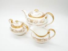 イギリス　AYNSLEY(エインズレイ)　Imperial Gold(インペリアルゴールド)　金の繊細なデザインが上品な雰囲気を醸し出すティーポット&シュガーポット&クリーマー3点セット(ミルクジャー、ミルクポット、ボンボン入れ、洋食器)(R-070629)