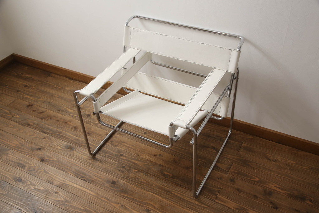 中古　Knoll製(ノル)　Marcel Breuer(マルセル・ブロイヤー)　本革(レザー)　Wassily Lounge Chair(ワシリーチェア)　スタイリッシュなデザインが魅力のラウンジチェア(アームチェア、椅子、イス)(定価約52万円)(R-066810)