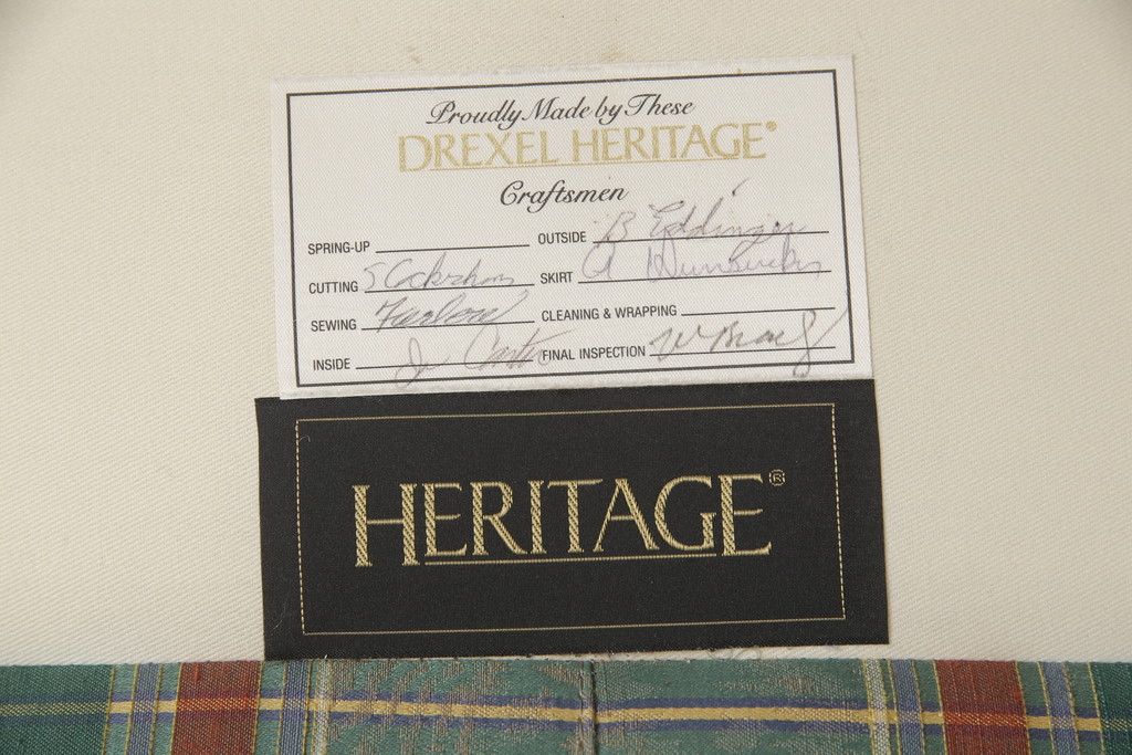 中古　アメリカ輸入モデル　DREXEL HERITAGE(ドレクセルヘリテイジ)　アメリカンクラシックなチェック柄が目を引く2人掛けソファ(ラブソファ、二人掛けソファ、2P、アームソファ)(R-066822)